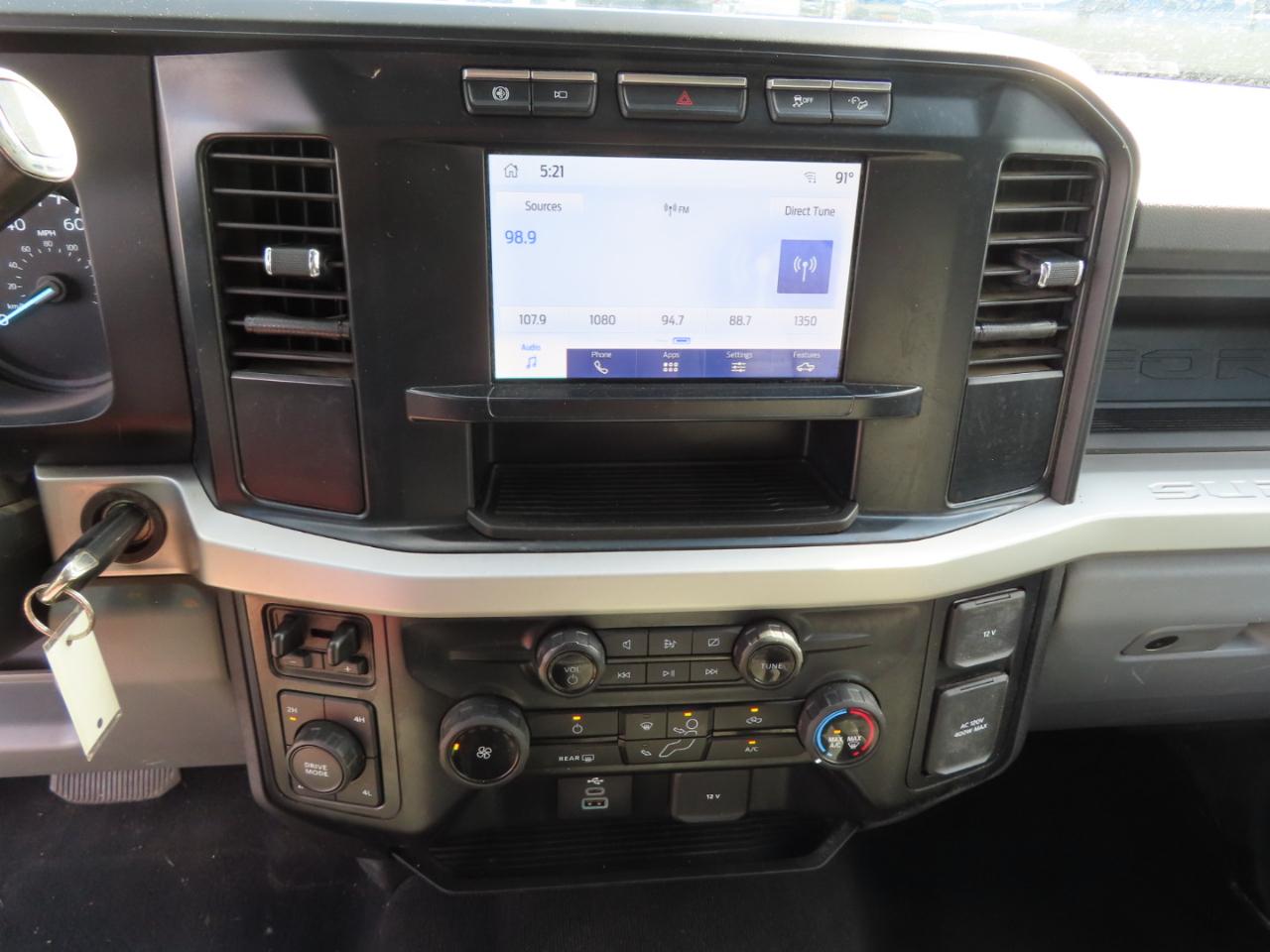 Ford Super Duty F-250 SRW XL 4WD Crew Cab 6.75' Box 2024