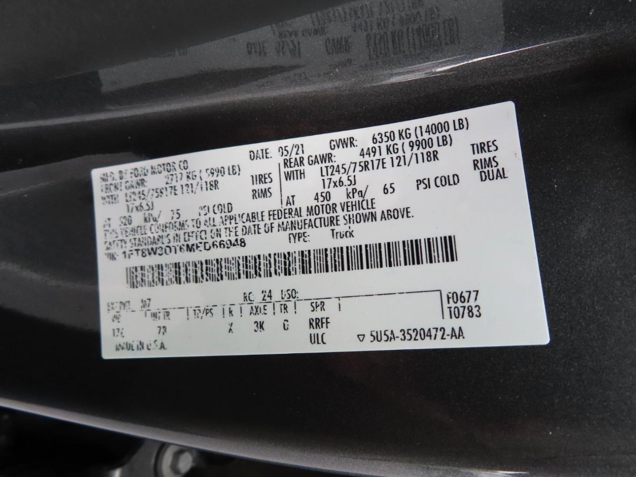 Ford Super Duty F-350 DRW Platinum 4WD Crew Cab 8' Box 2021