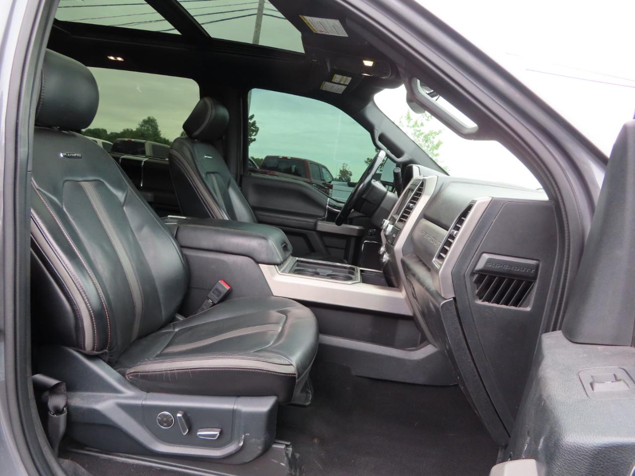 Ford Super Duty F-350 DRW Platinum 4WD Crew Cab 8' Box 2021