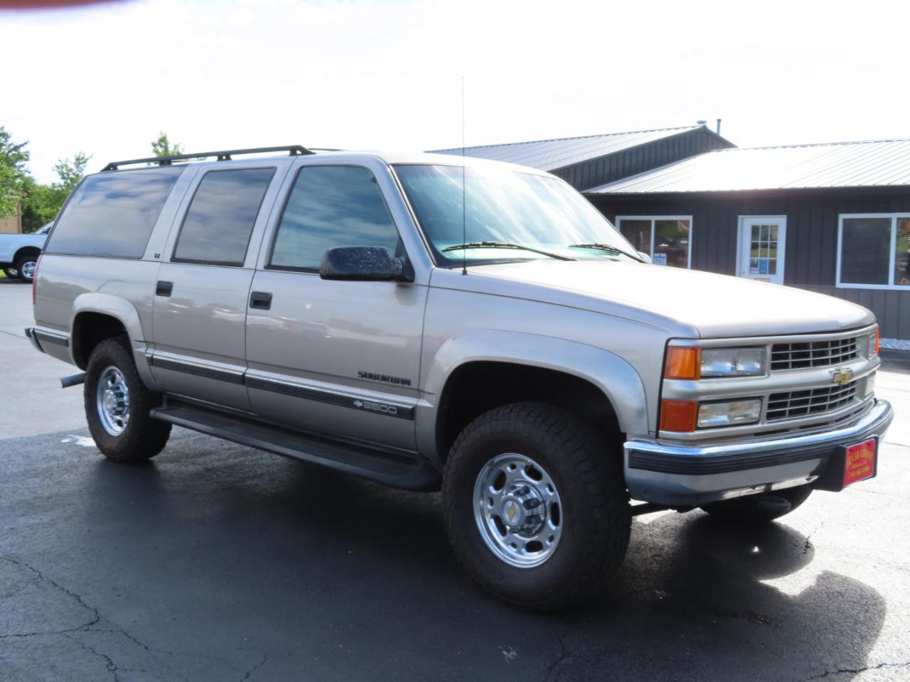 Chevrolet Suburban 2500 4WD 1999