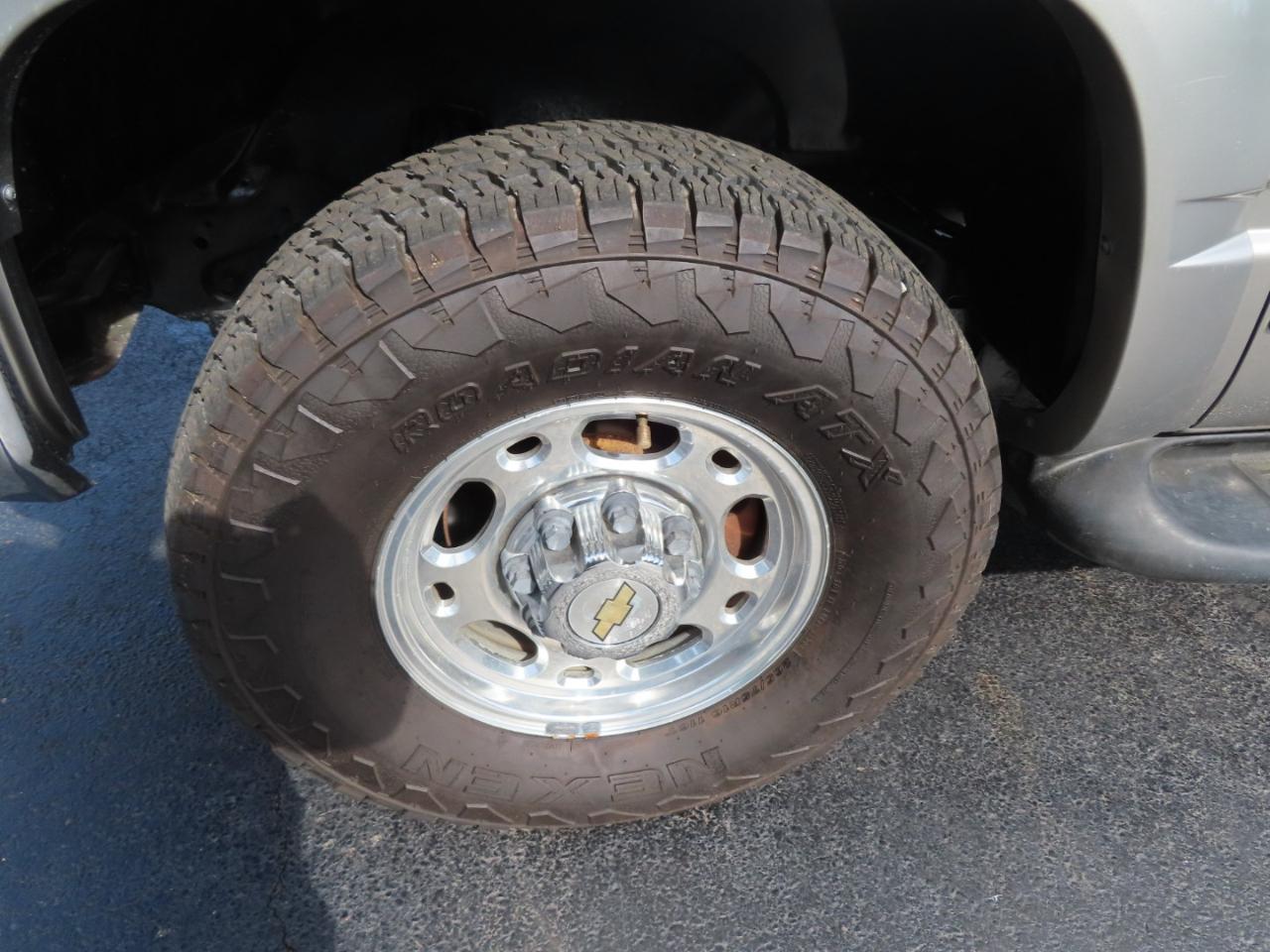 Chevrolet Suburban 2500 4WD 1999