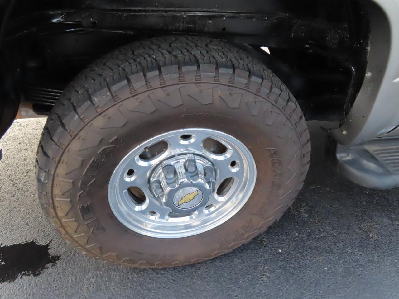 Chevrolet Suburban 2500 4WD 1999