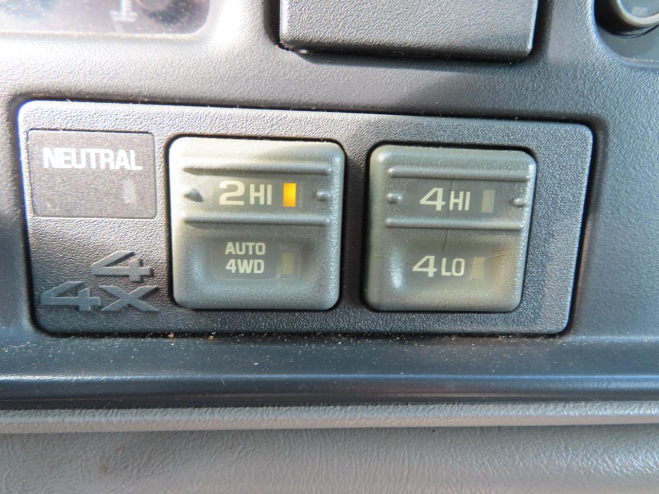 Chevrolet Suburban 2500 4WD 1999