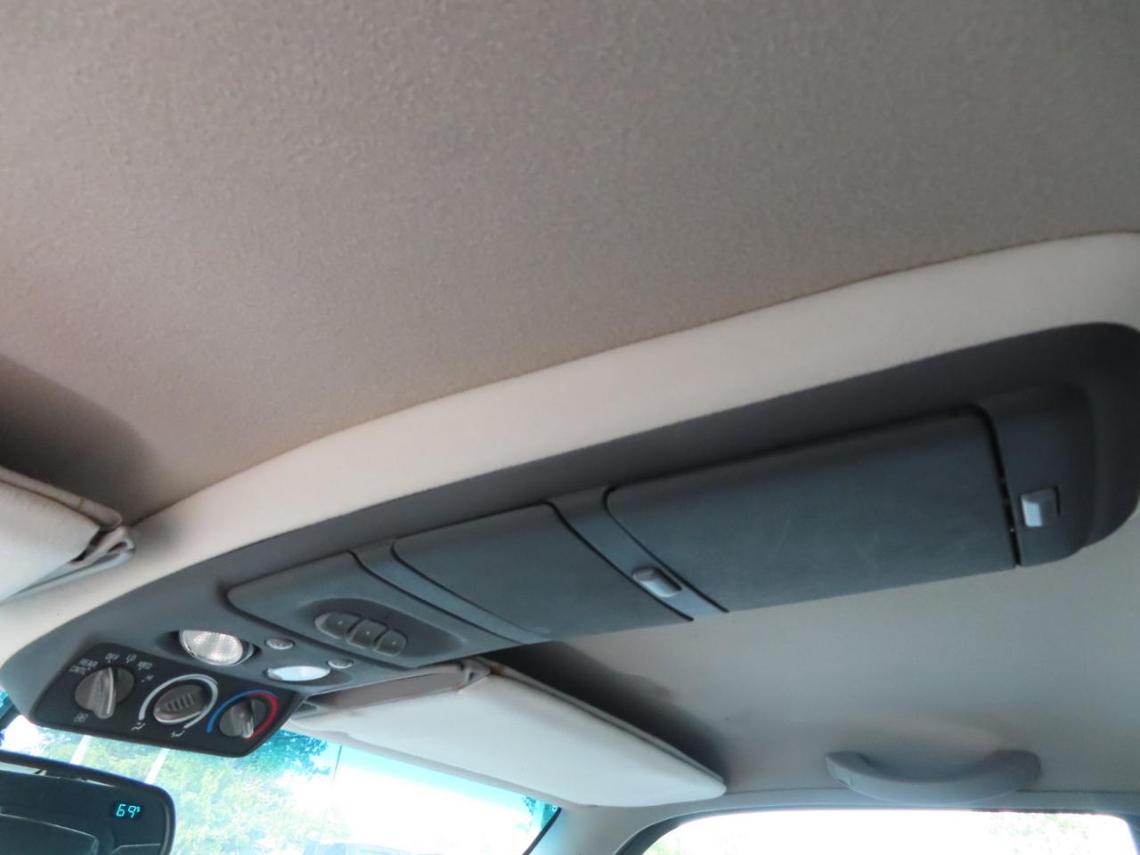 Chevrolet Suburban 2500 4WD 1999