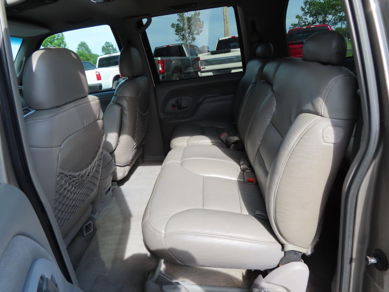 Chevrolet Suburban 2500 4WD 1999