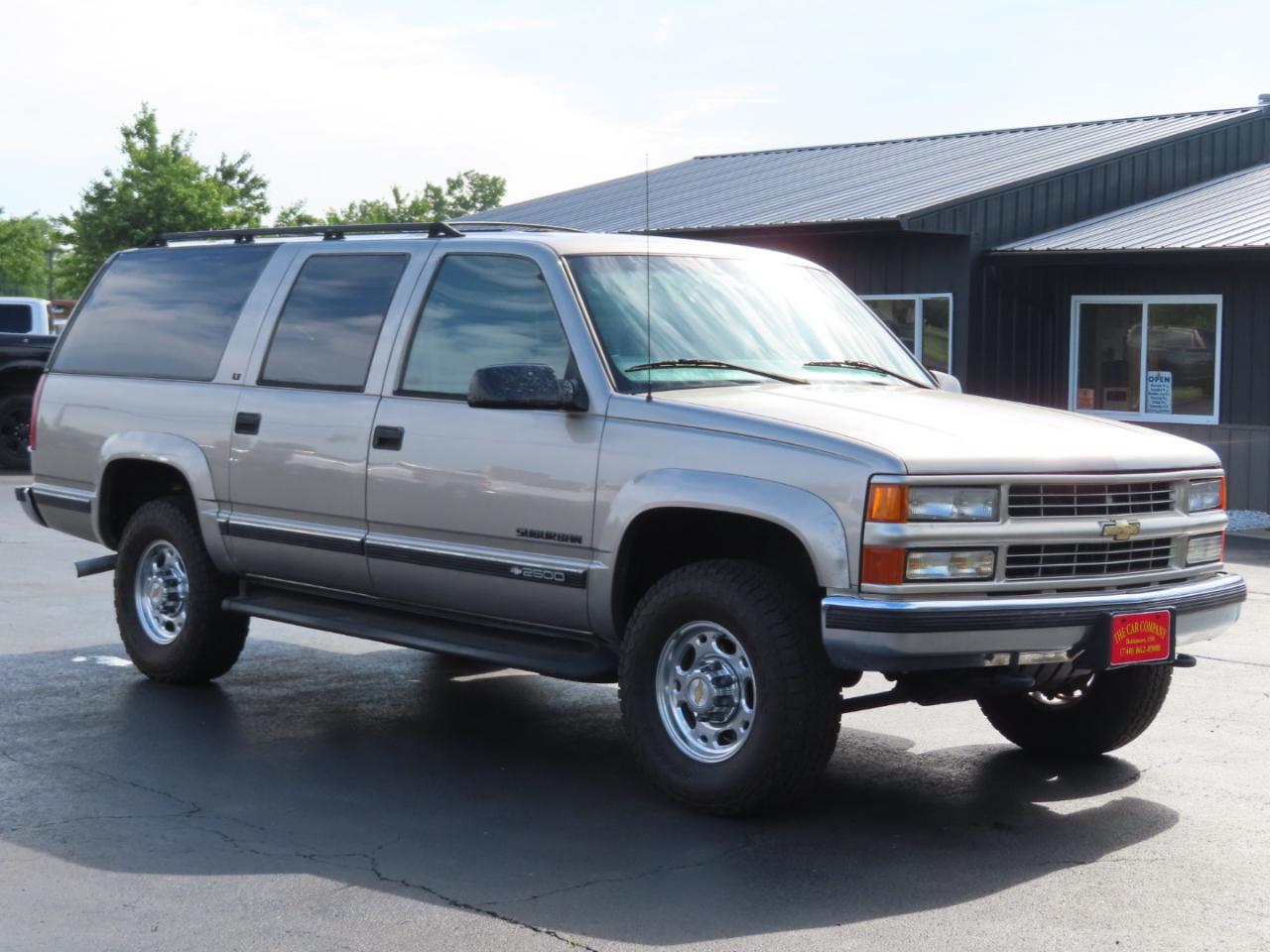 Chevrolet Suburban 2500 4WD 1999