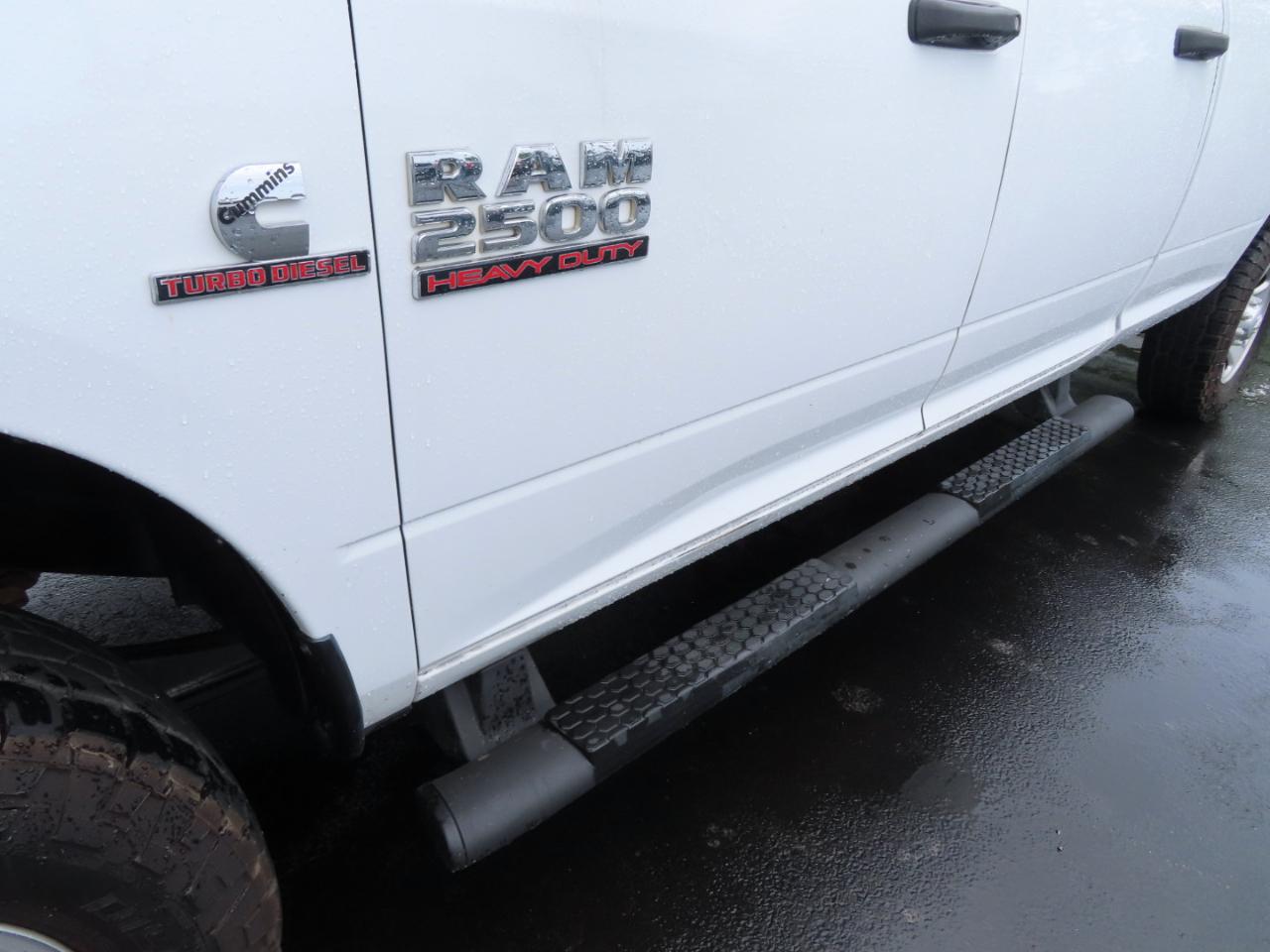 RAM 2500 Tradesman 4x4 Crew Cab 8' Box 2018