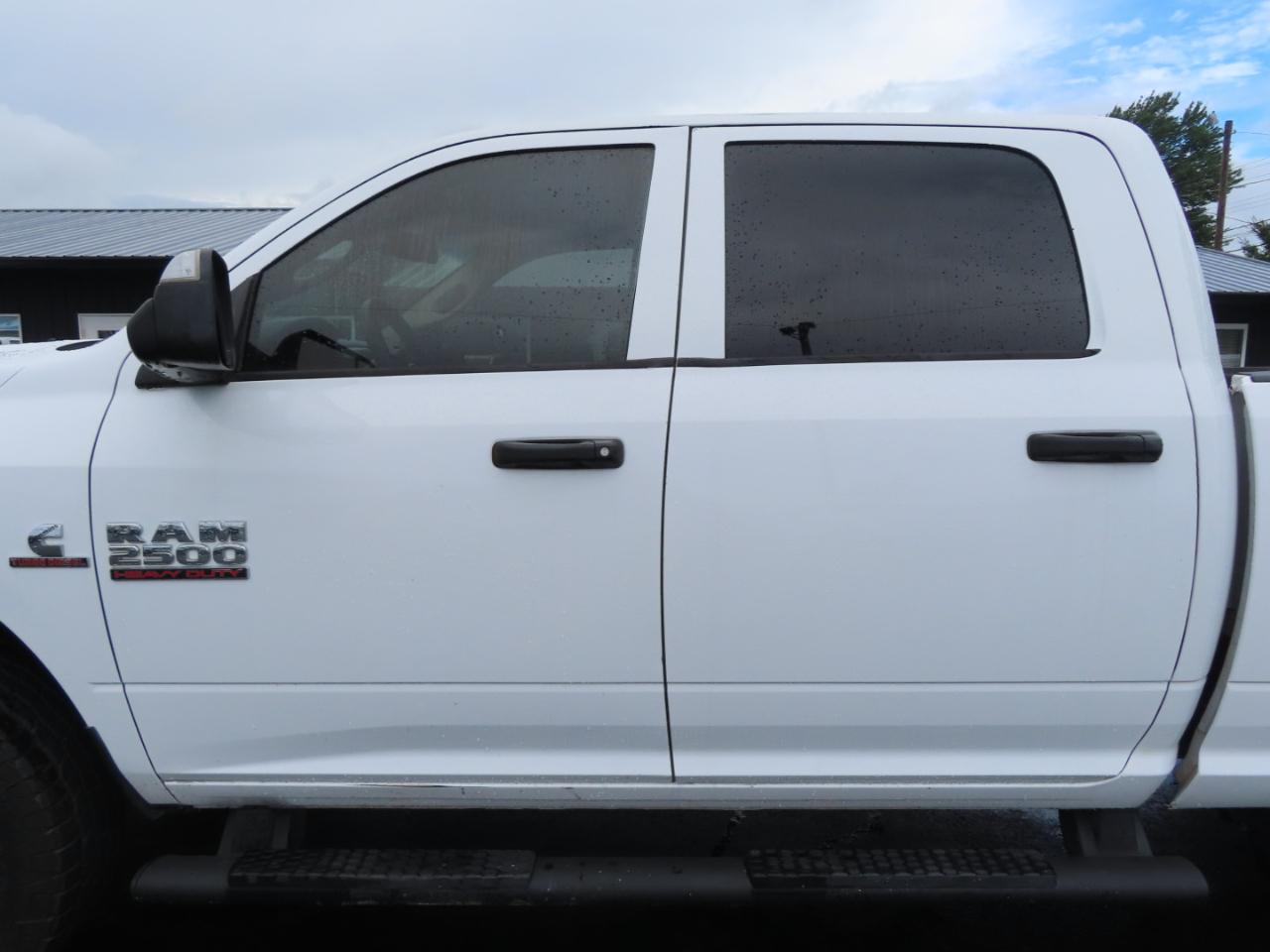 RAM 2500 Tradesman 4x4 Crew Cab 8' Box 2018