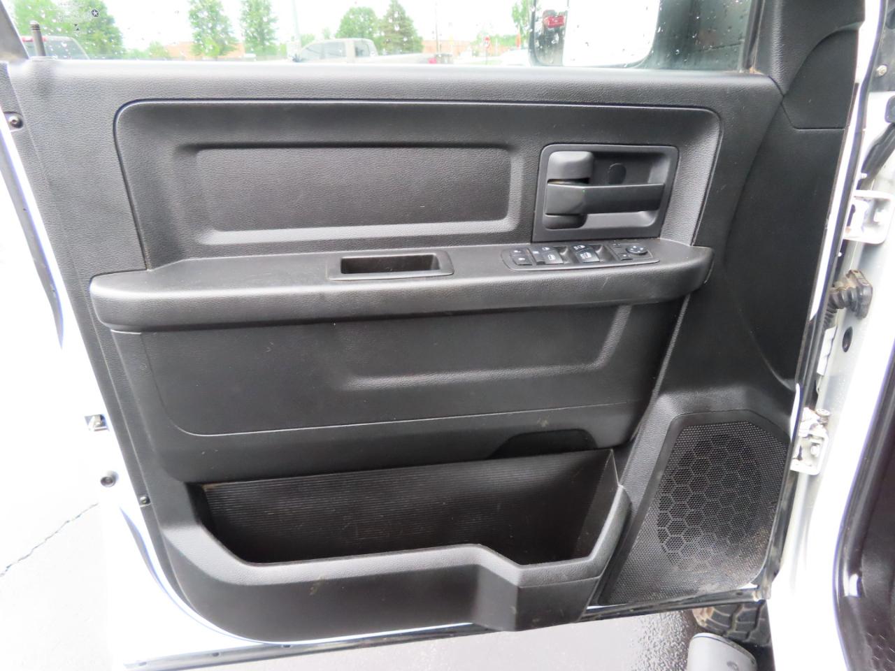 RAM 2500 Tradesman 4x4 Crew Cab 8' Box 2018