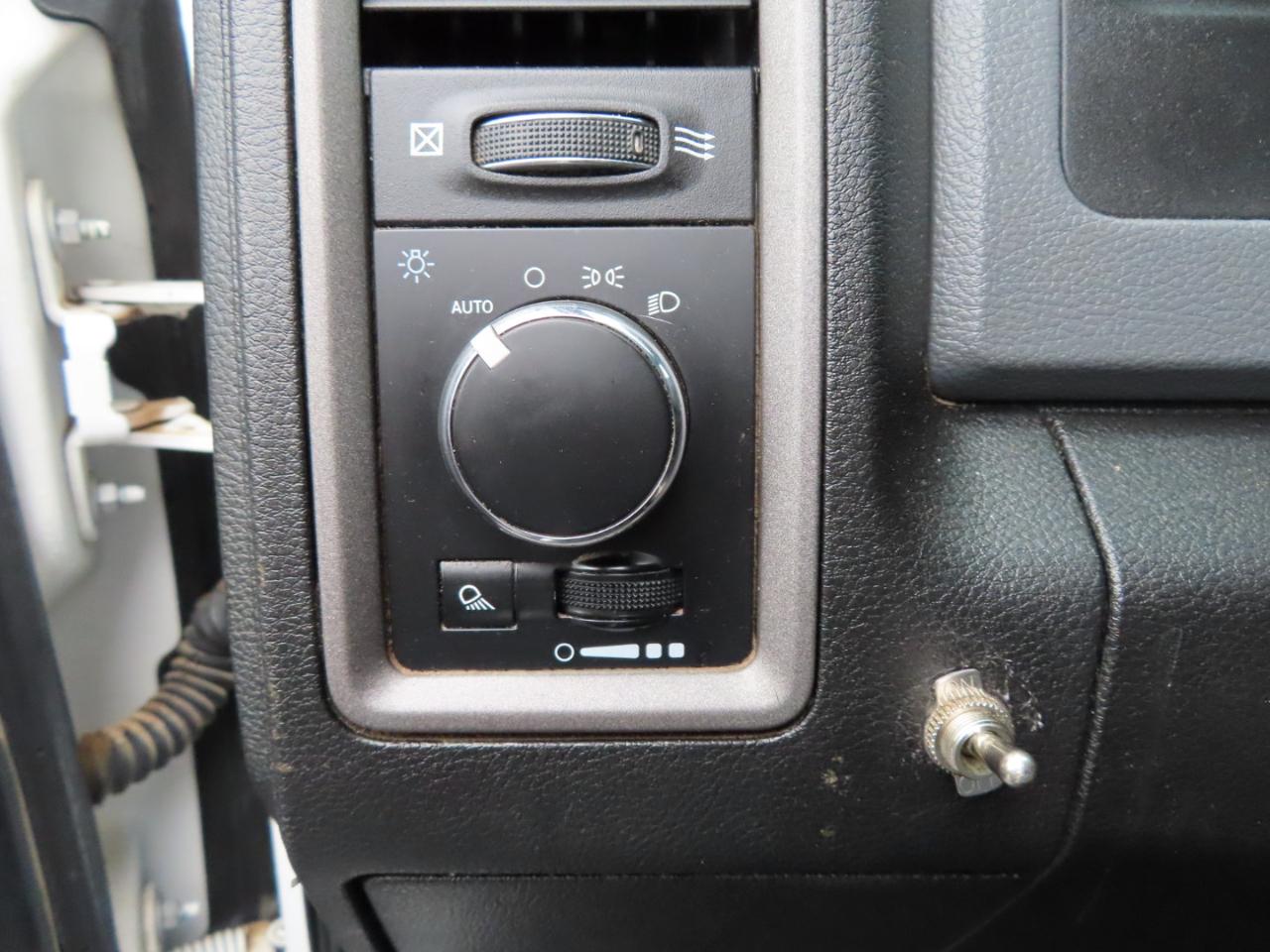 RAM 2500 Tradesman 4x4 Crew Cab 8' Box 2018