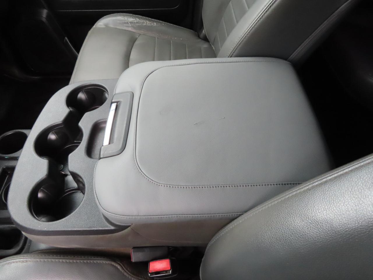 RAM 2500 Tradesman 4x4 Crew Cab 8' Box 2018