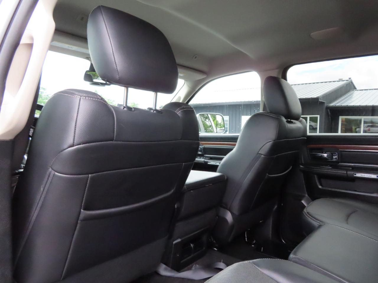 RAM 2500 Laramie 4x4 Crew Cab 6'4" Box 2017