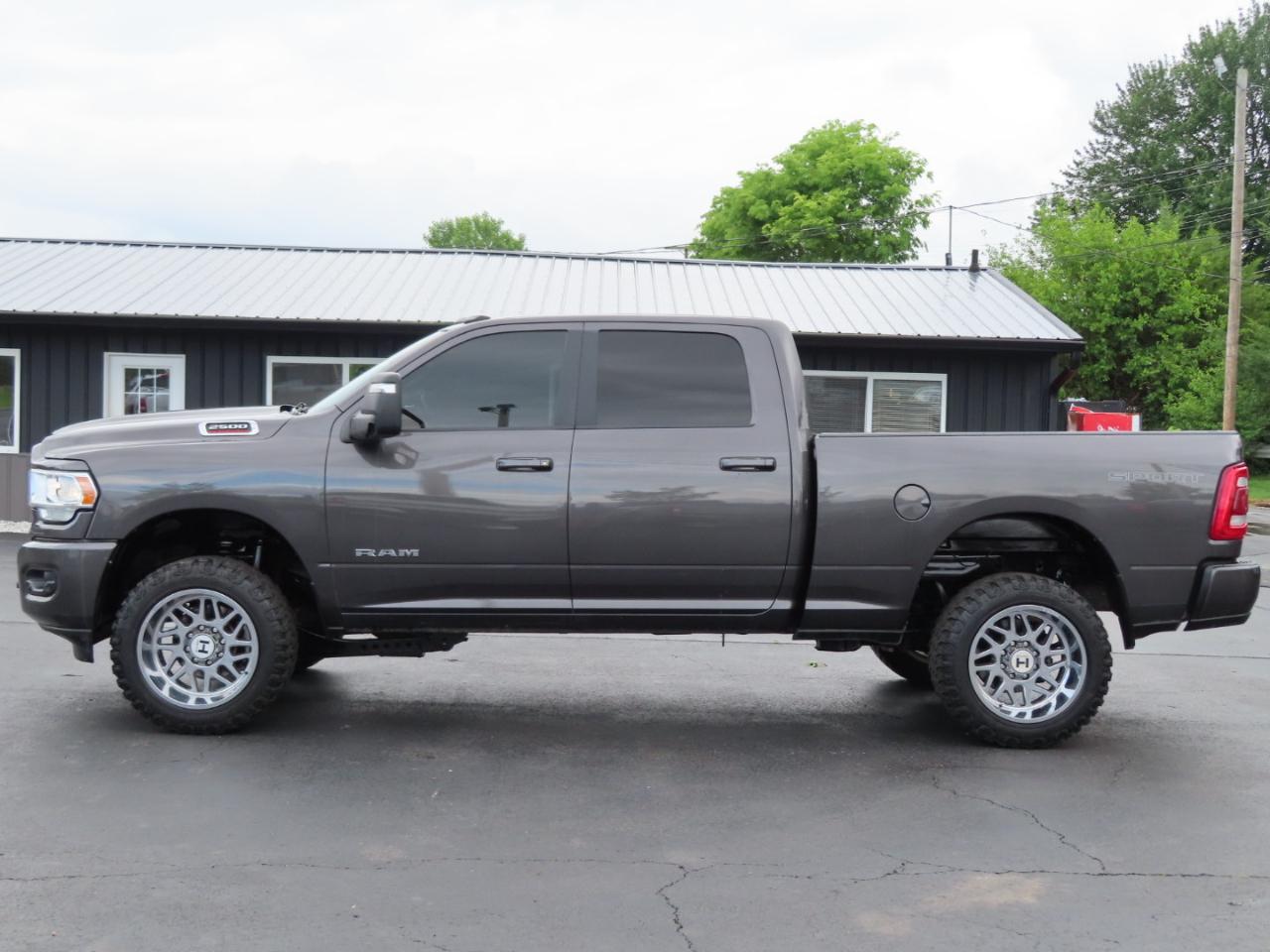 RAM 2500 Big Horn 4x4 Crew Cab 6'4" Box 2024