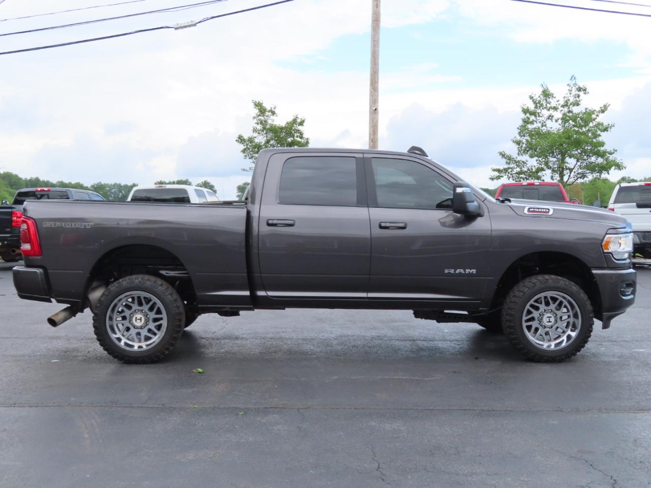 RAM 2500 Big Horn 4x4 Crew Cab 6'4" Box 2024