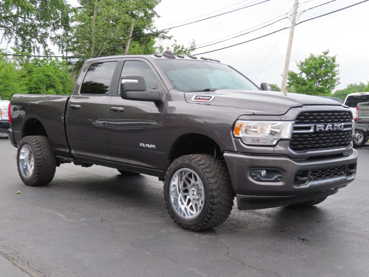 RAM 2500 Big Horn 4x4 Crew Cab 6'4" Box 2024