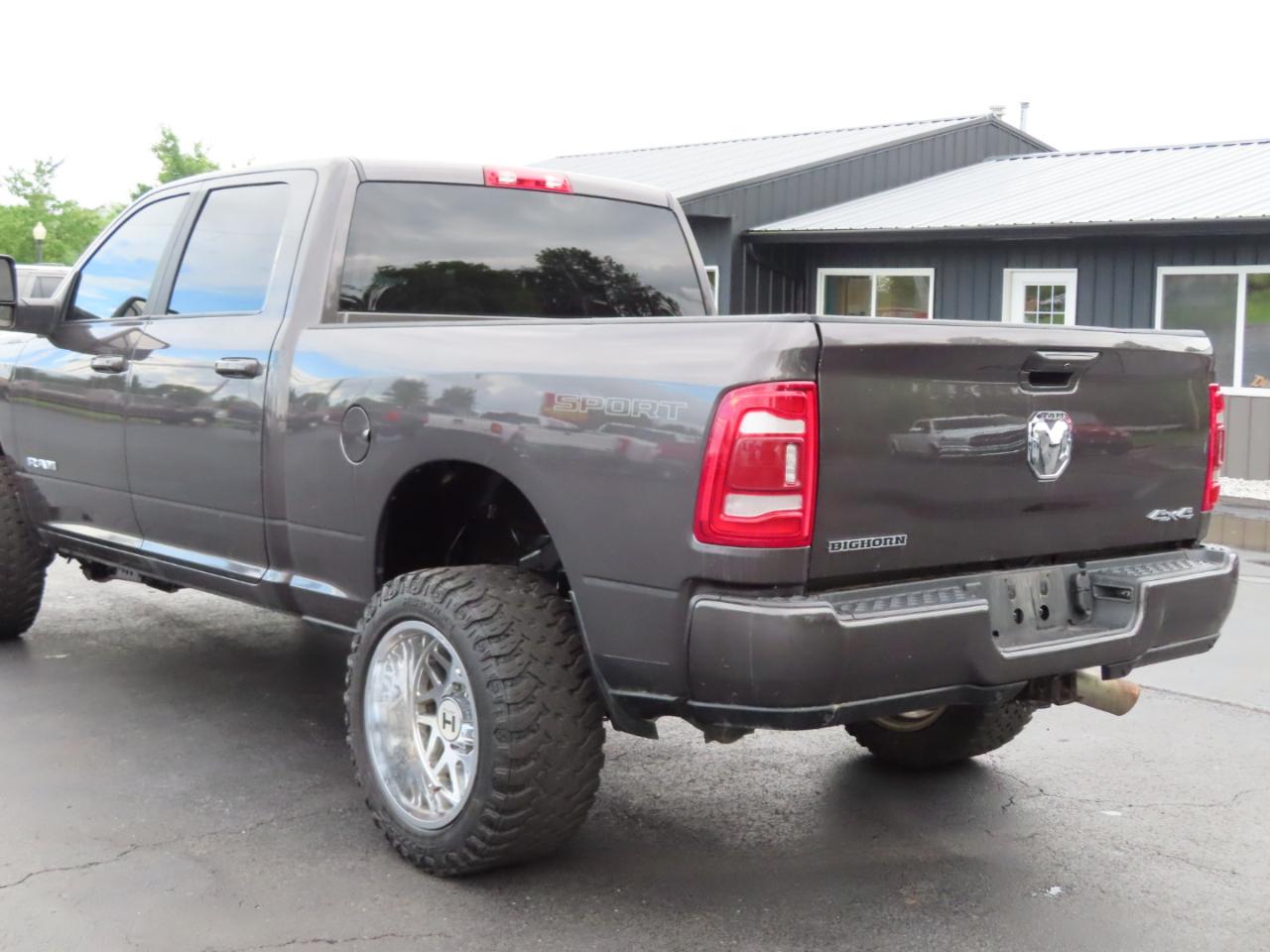 RAM 2500 Big Horn 4x4 Crew Cab 6'4" Box 2024