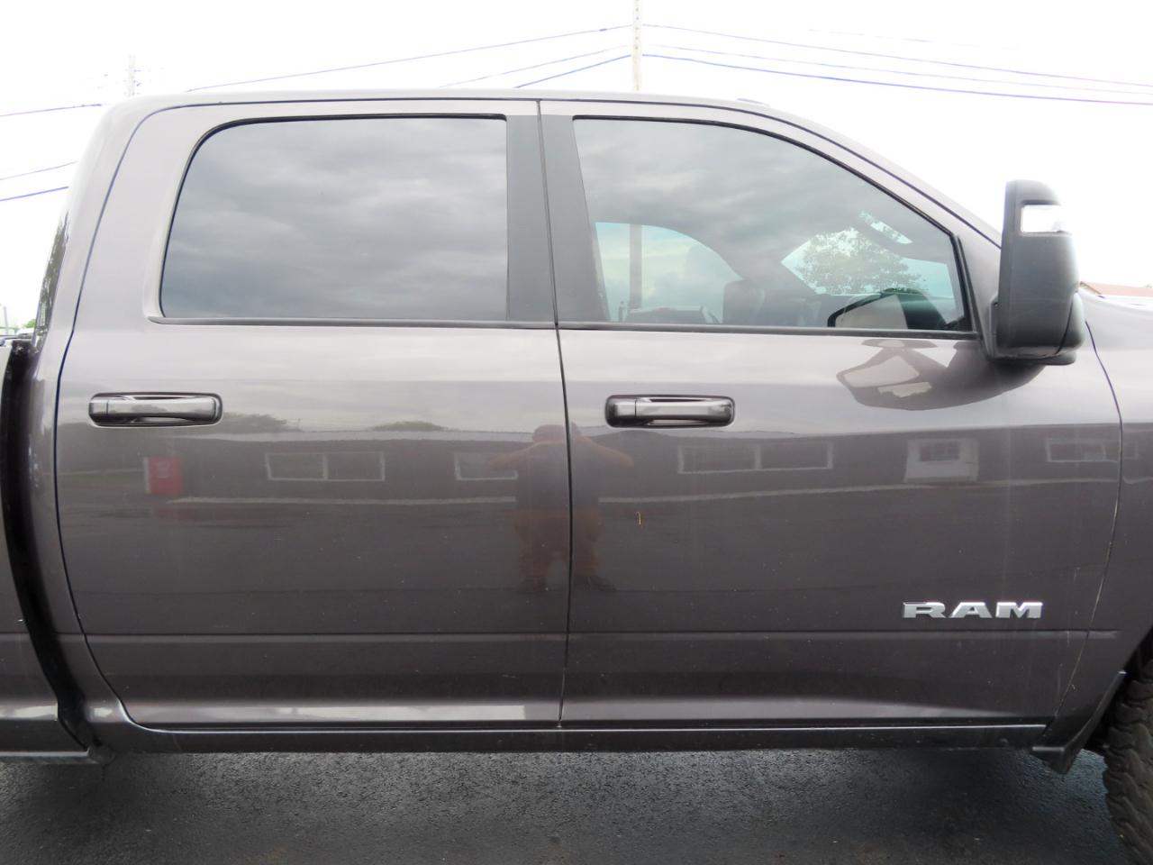RAM 2500 Big Horn 4x4 Crew Cab 6'4" Box 2024