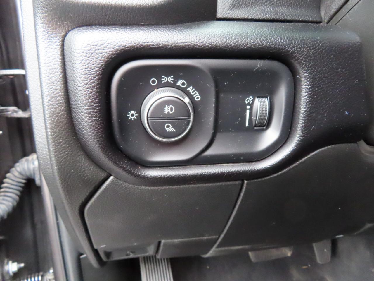 RAM 2500 Big Horn 4x4 Crew Cab 6'4" Box 2024