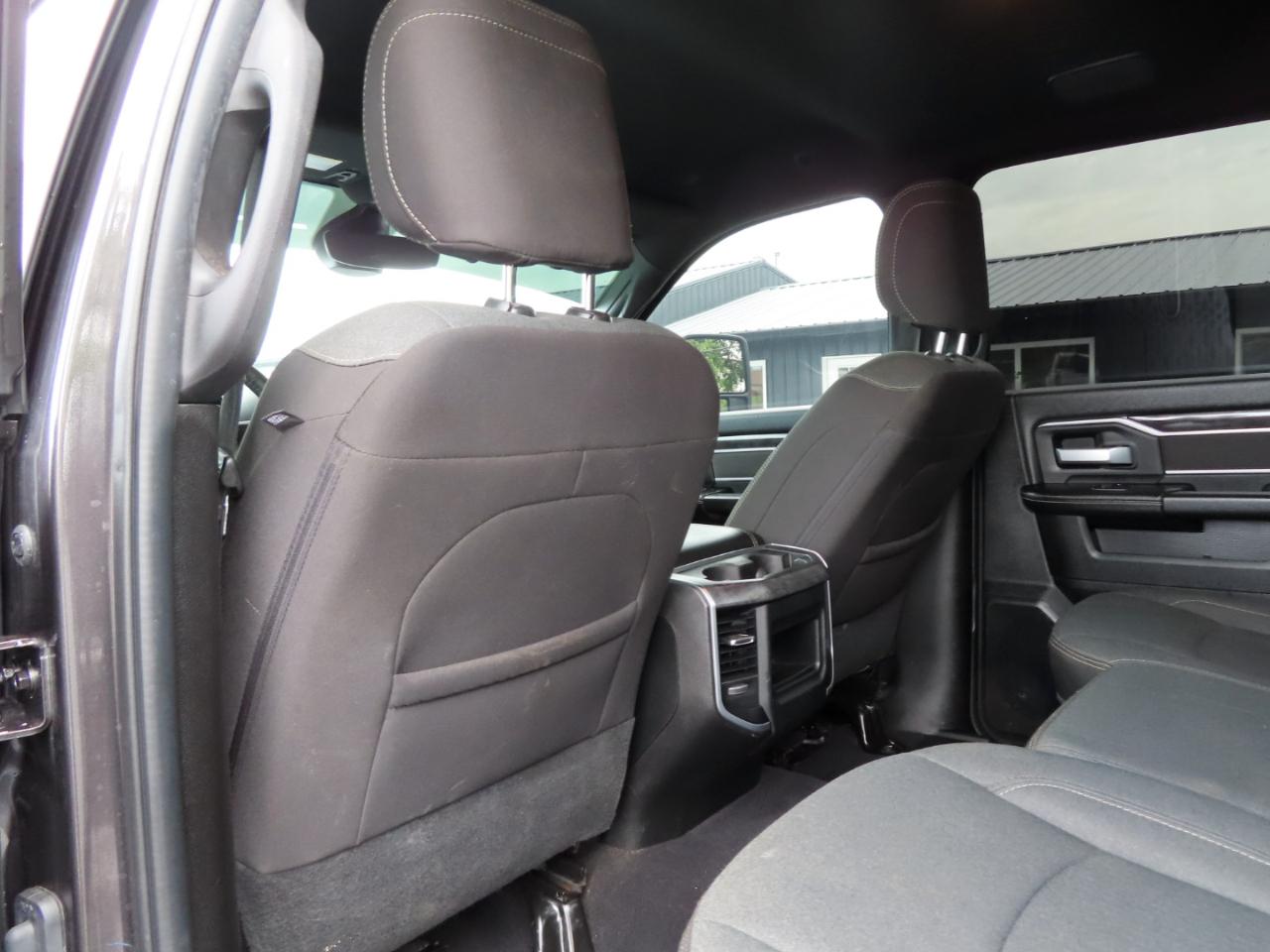 RAM 2500 Big Horn 4x4 Crew Cab 6'4" Box 2024