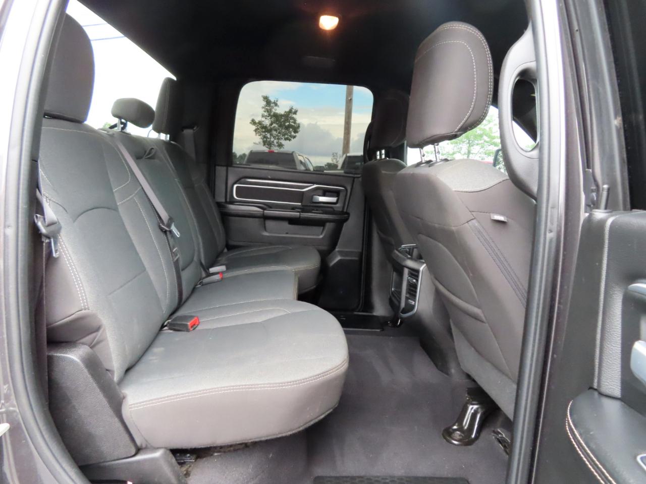 RAM 2500 Big Horn 4x4 Crew Cab 6'4" Box 2024