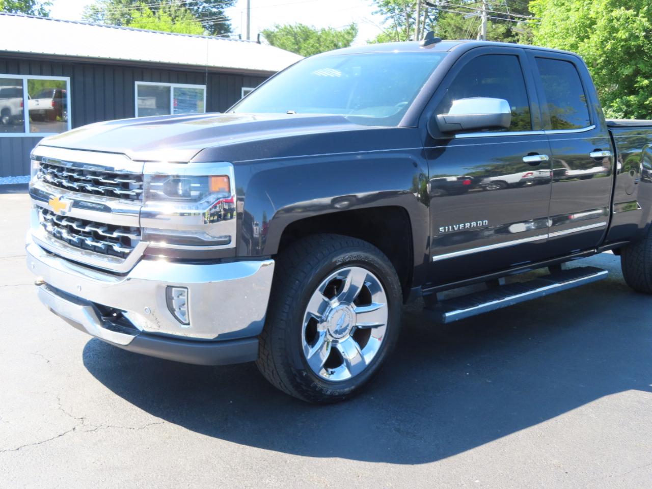Chevrolet Silverado 1500 4WD Double Cab 143.5" LTZ w/1LZ 2016