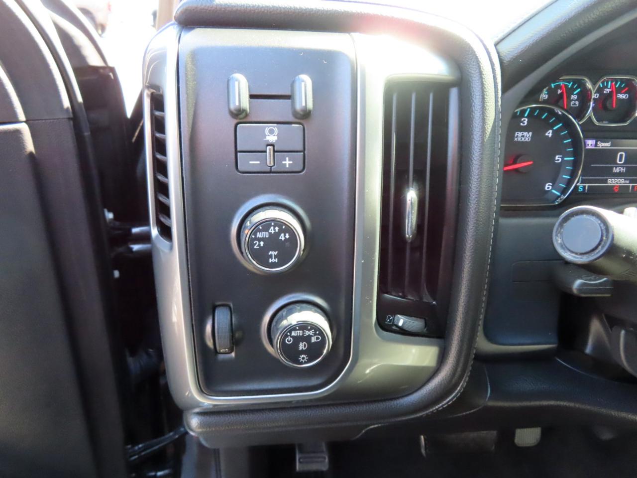 Chevrolet Silverado 1500 4WD Double Cab 143.5" LTZ w/1LZ 2016