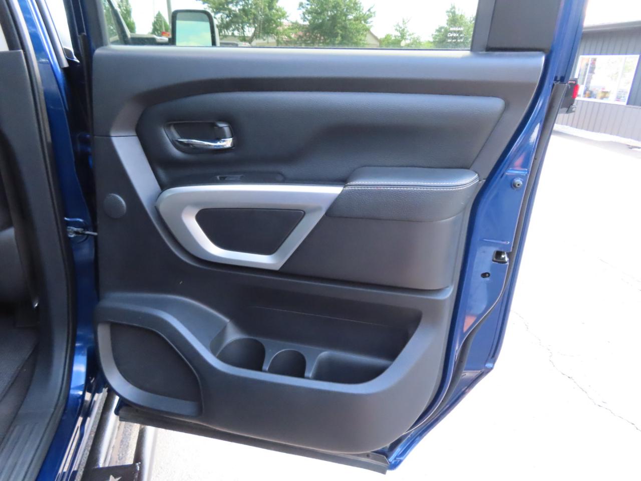 Nissan Titan XD 4x4 Diesel Crew Cab PRO-4X 2019