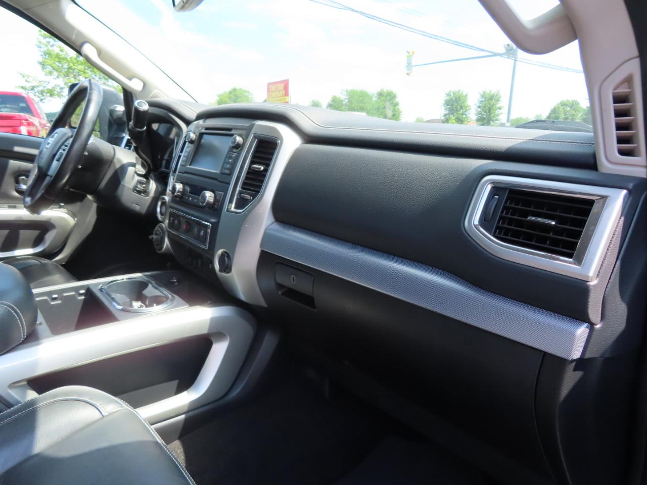 Nissan Titan XD 4x4 Diesel Crew Cab PRO-4X 2019