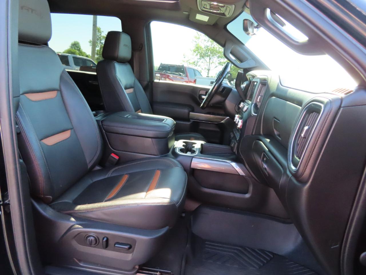 GMC Sierra 2500HD 4WD Crew Cab 159" AT4 2020
