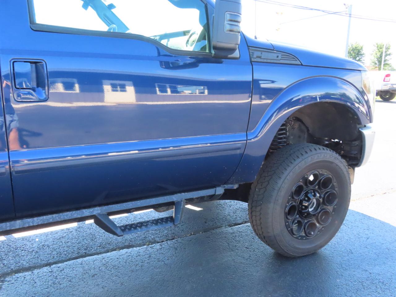 Ford Super Duty F-250 SRW 4WD Crew Cab 156" Lariat 2012