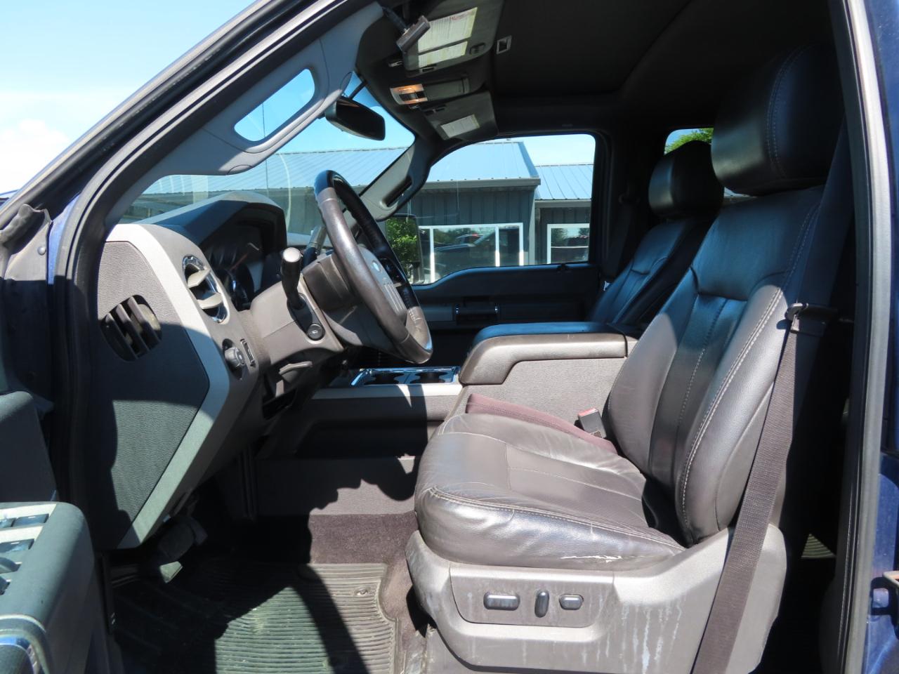 Ford Super Duty F-250 SRW 4WD Crew Cab 156" Lariat 2012