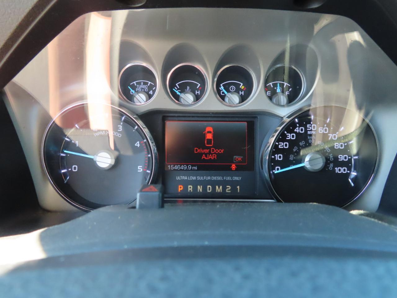 Ford Super Duty F-250 SRW 4WD Crew Cab 156" Lariat 2012