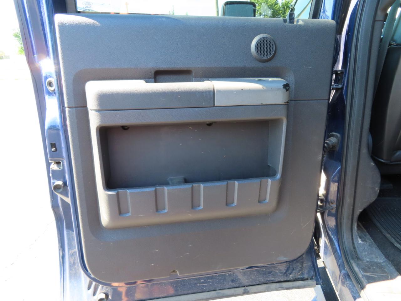 Ford Super Duty F-250 SRW 4WD Crew Cab 156" Lariat 2012
