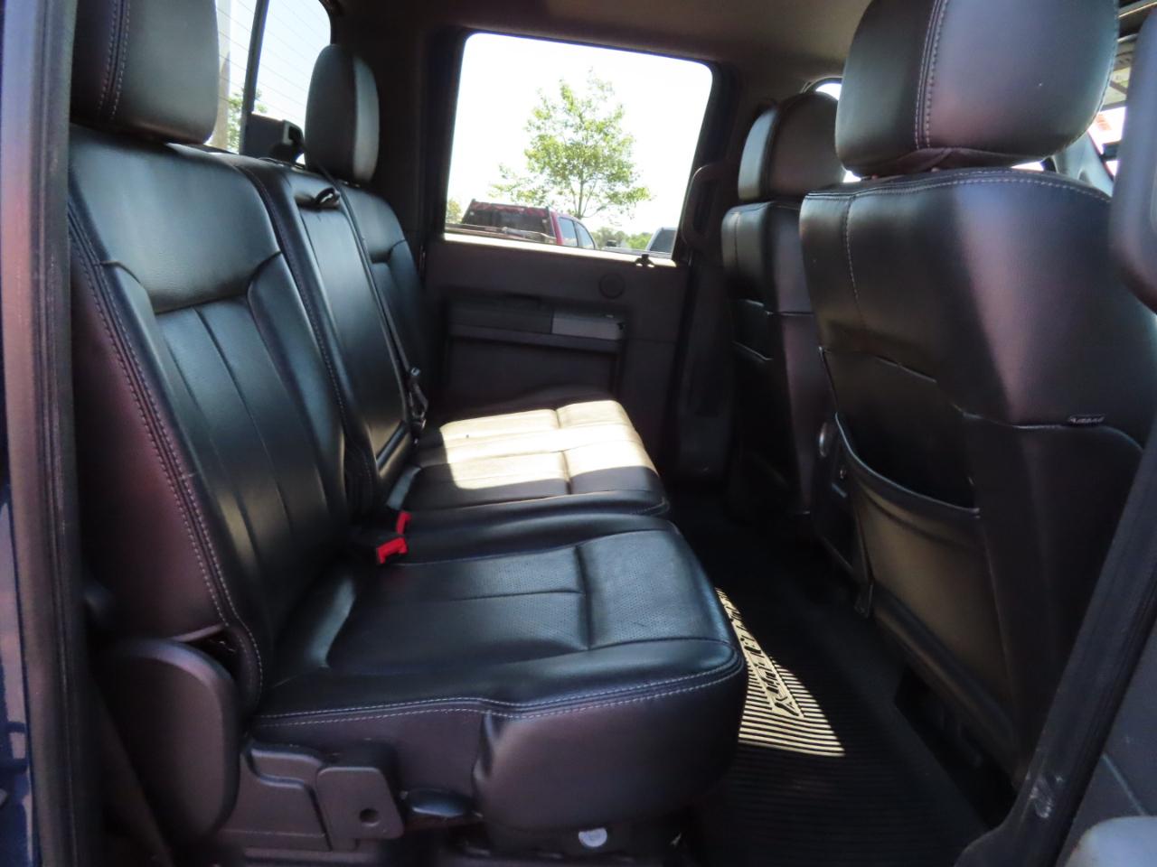 Ford Super Duty F-250 SRW 4WD Crew Cab 156" Lariat 2012