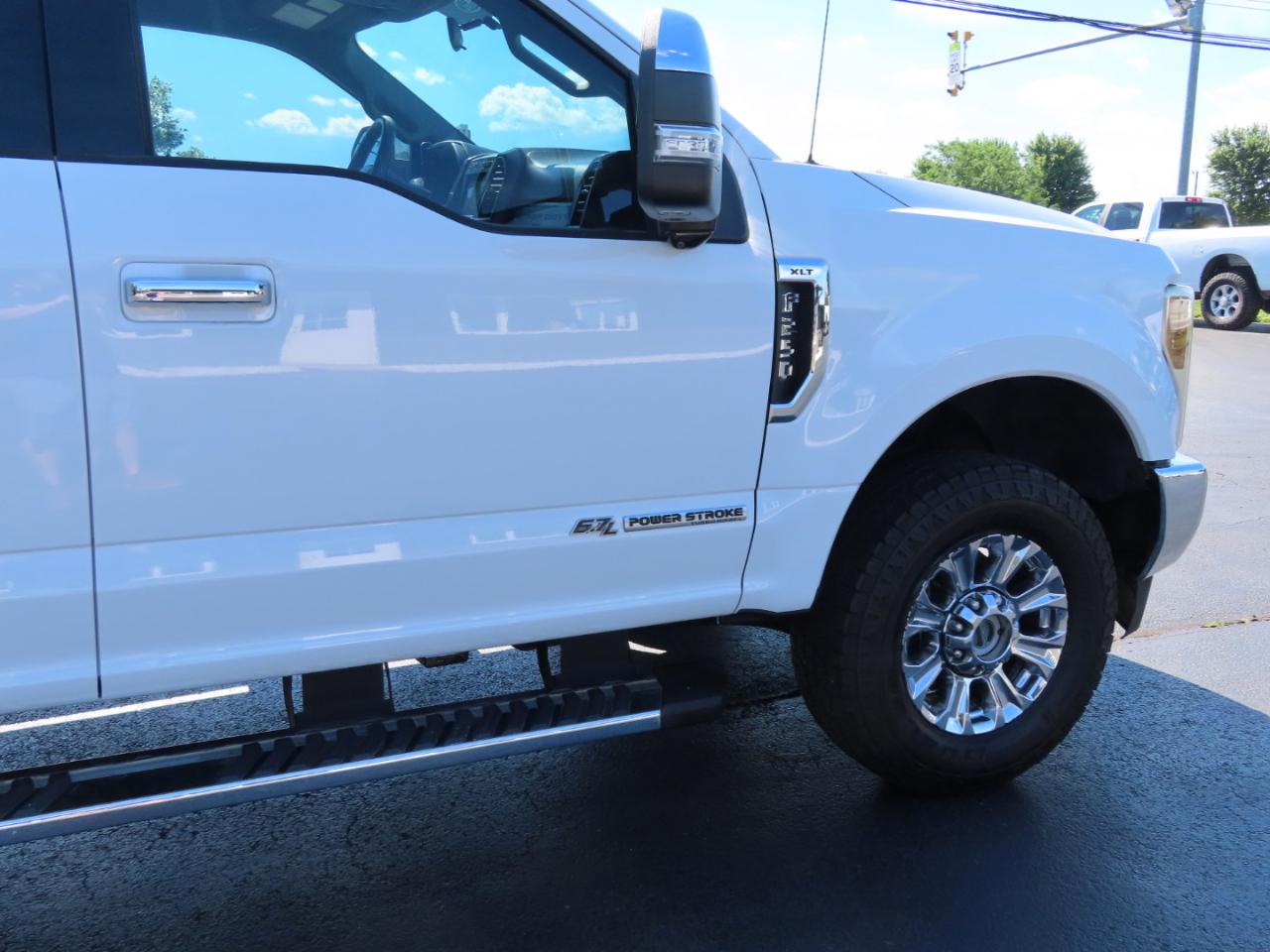 Ford Super Duty F-250 SRW XLT 4WD Crew Cab 6.75' Box 2018