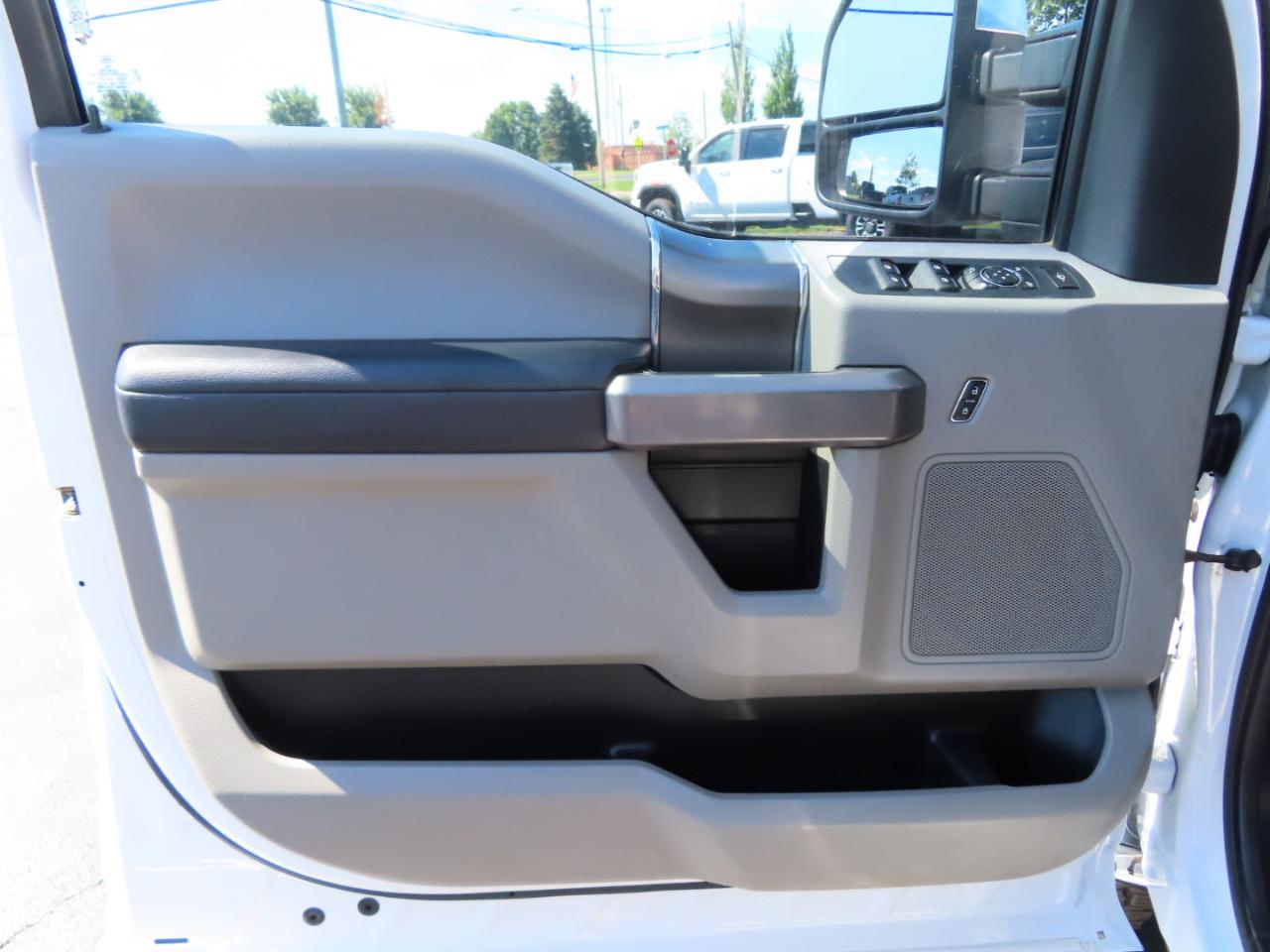 Ford Super Duty F-250 SRW XLT 4WD Crew Cab 6.75' Box 2018