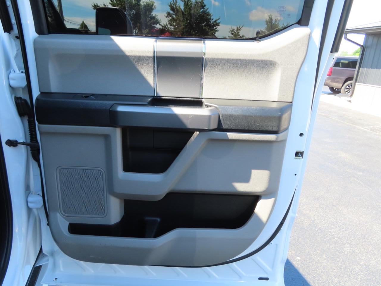 Ford Super Duty F-250 SRW XLT 4WD Crew Cab 6.75' Box 2018