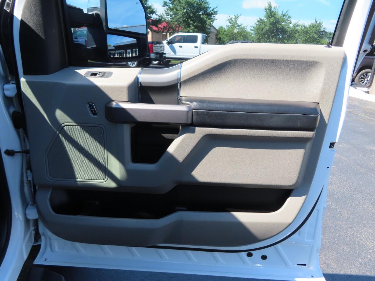 Ford Super Duty F-250 SRW XLT 4WD Crew Cab 6.75' Box 2018