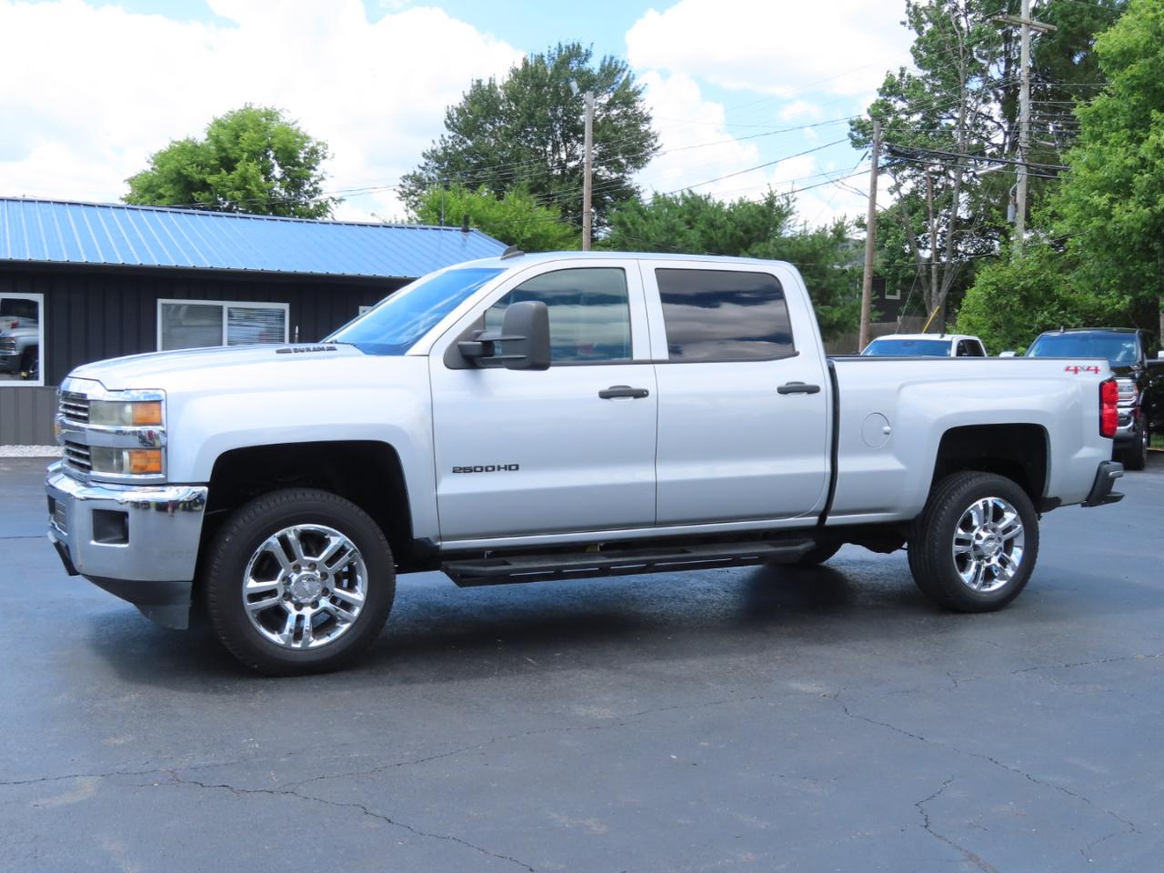Chevrolet Silverado 2500HD 4WD Crew Cab 153.7" LT 2015