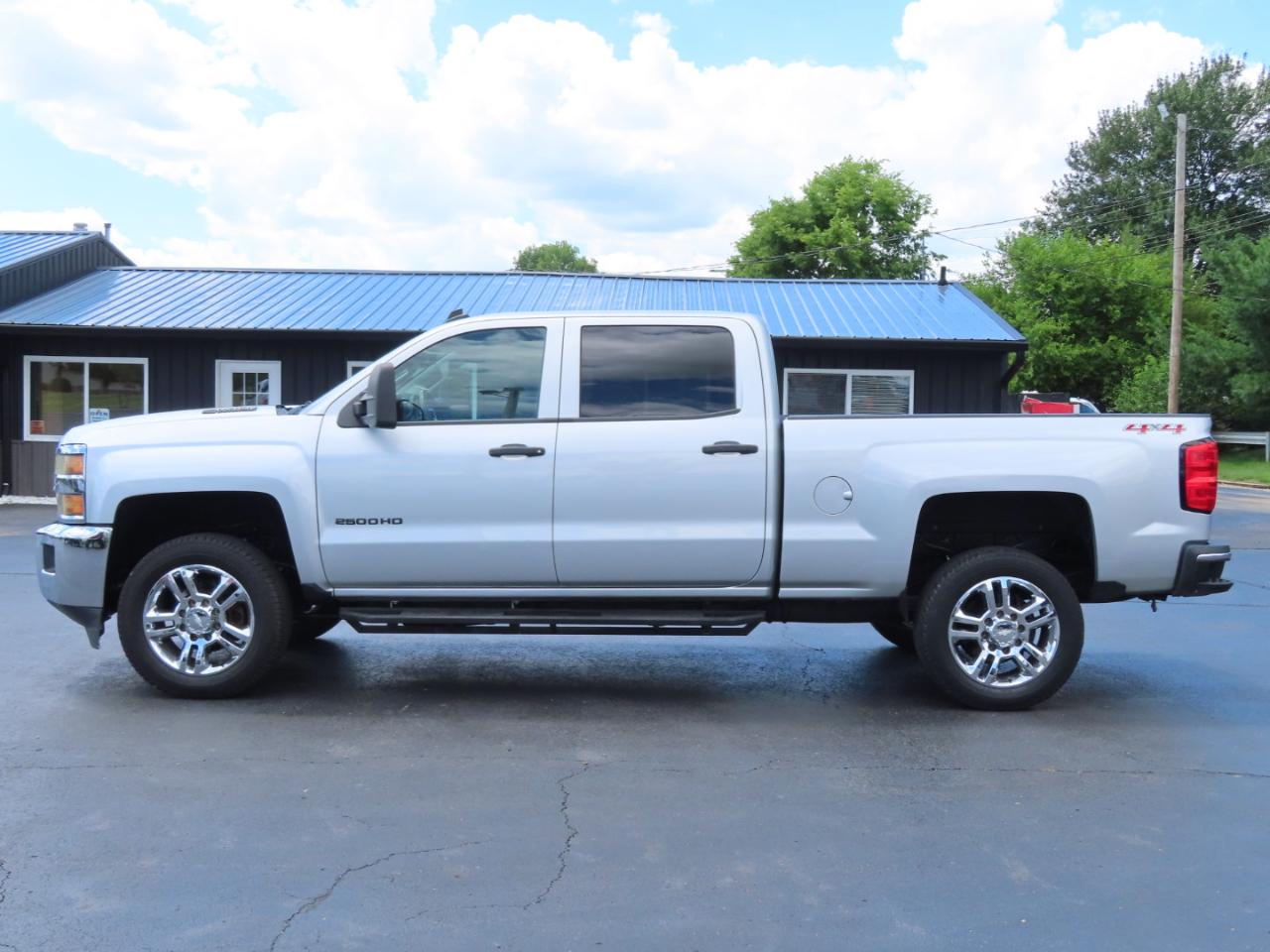 Chevrolet Silverado 2500HD 4WD Crew Cab 153.7" LT 2015