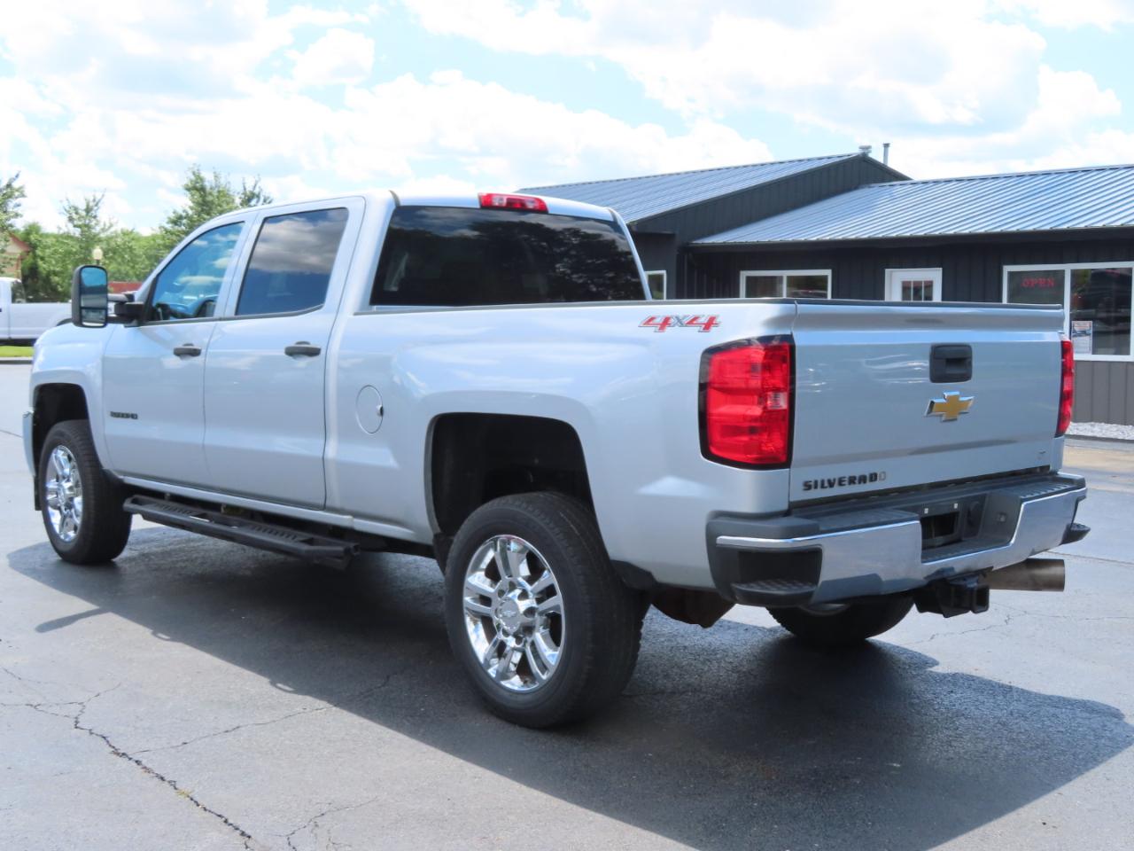 Chevrolet Silverado 2500HD 4WD Crew Cab 153.7" LT 2015