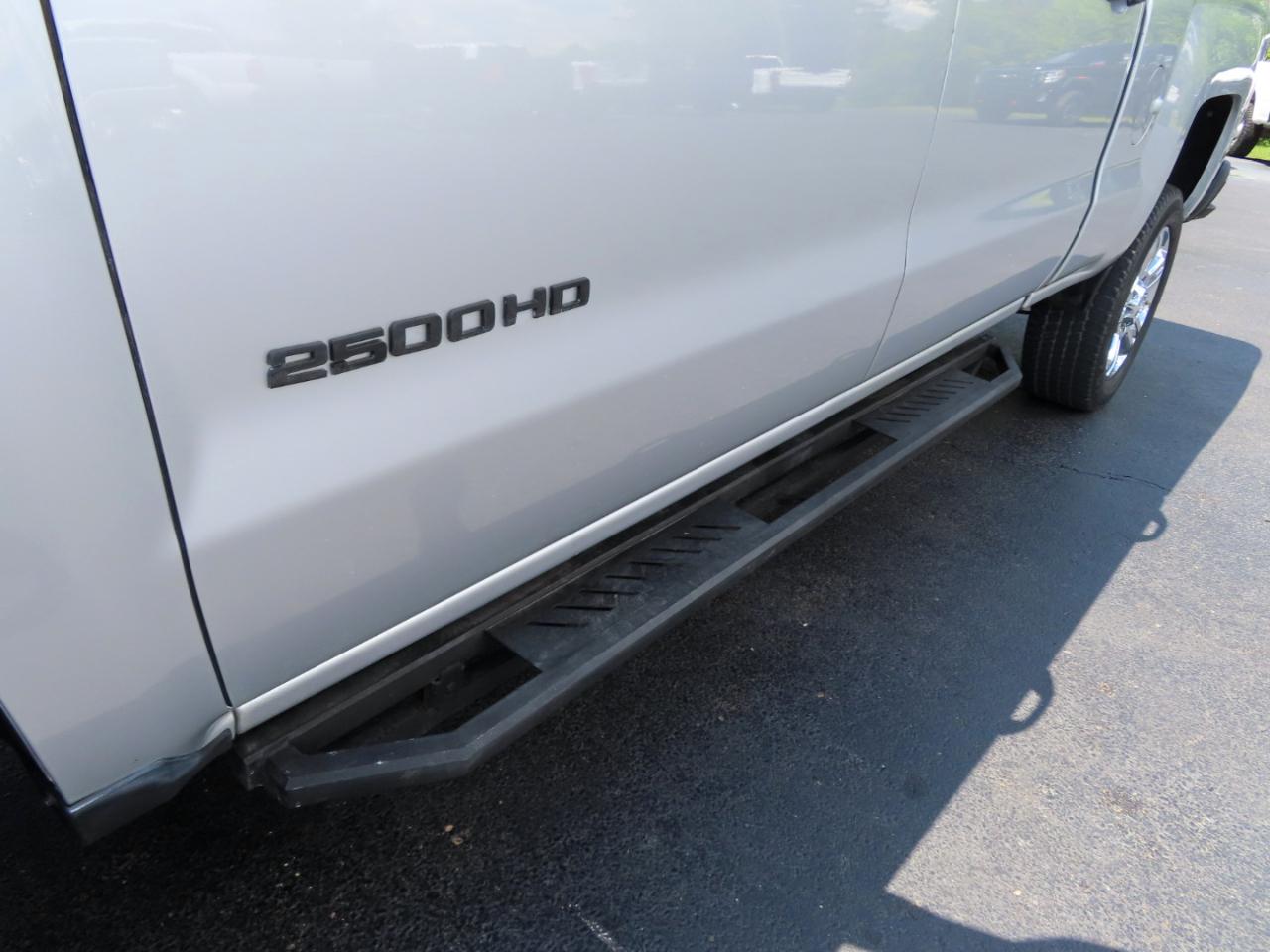 Chevrolet Silverado 2500HD 4WD Crew Cab 153.7" LT 2015