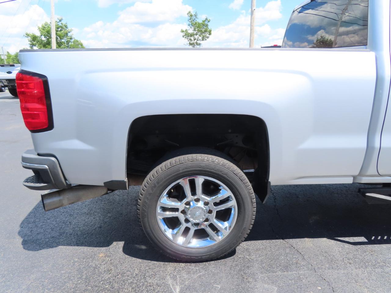 Chevrolet Silverado 2500HD 4WD Crew Cab 153.7" LT 2015