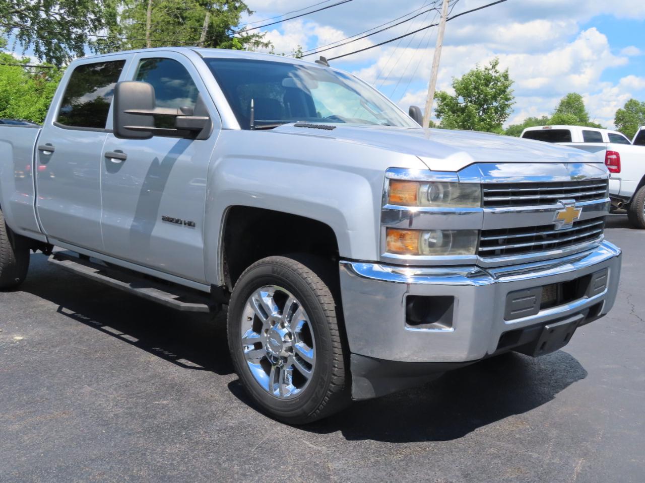 Chevrolet Silverado 2500HD 4WD Crew Cab 153.7" LT 2015
