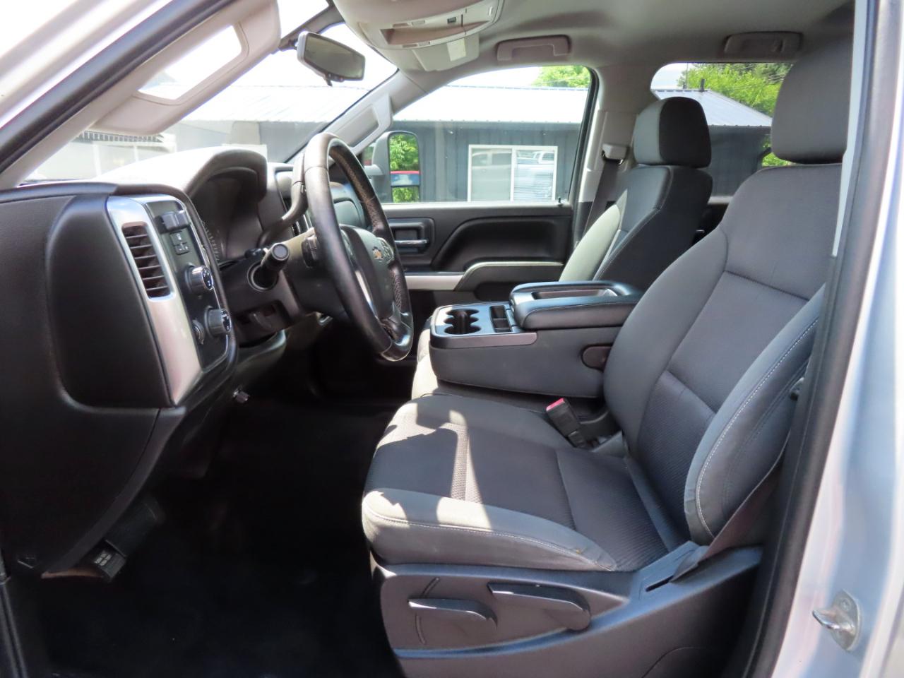 Chevrolet Silverado 2500HD 4WD Crew Cab 153.7" LT 2015