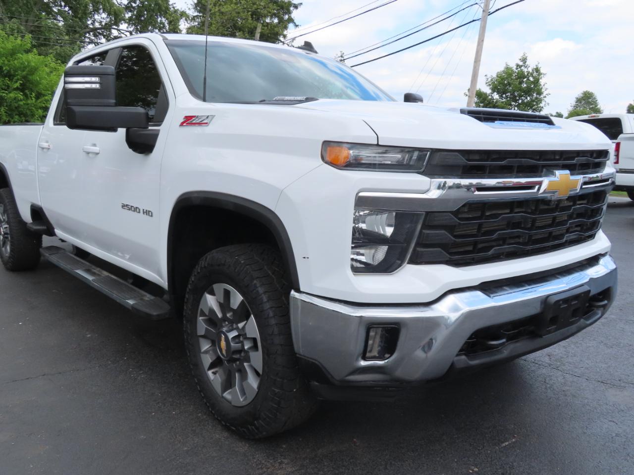 Chevrolet Silverado 2500HD 4WD Crew Cab 172" LT 2024