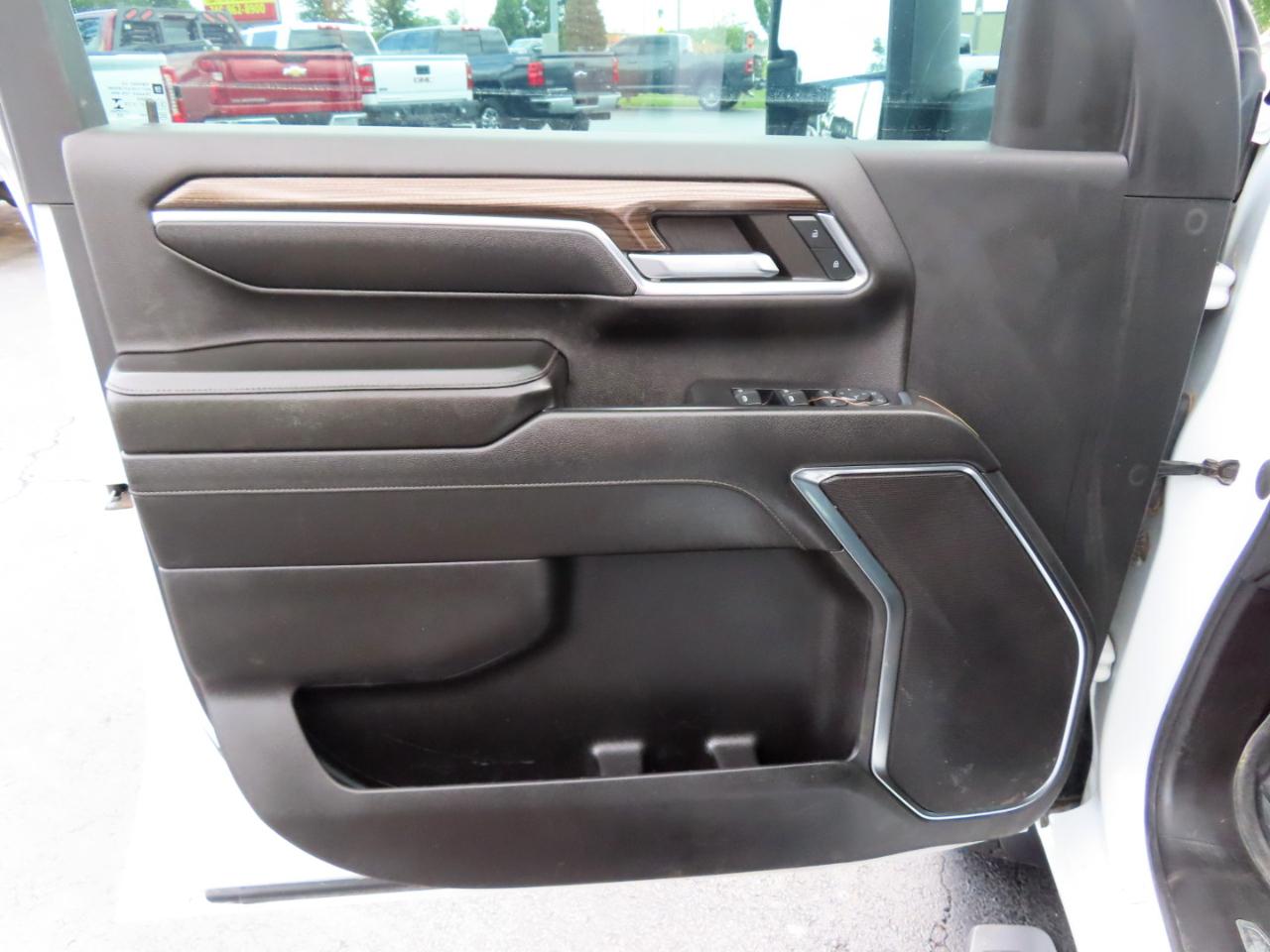 Chevrolet Silverado 2500HD 4WD Crew Cab 172" LT 2024
