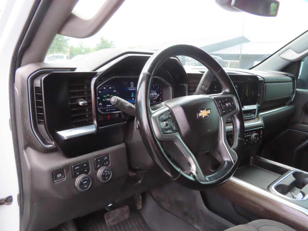 Chevrolet Silverado 2500HD 4WD Crew Cab 172" LT 2024