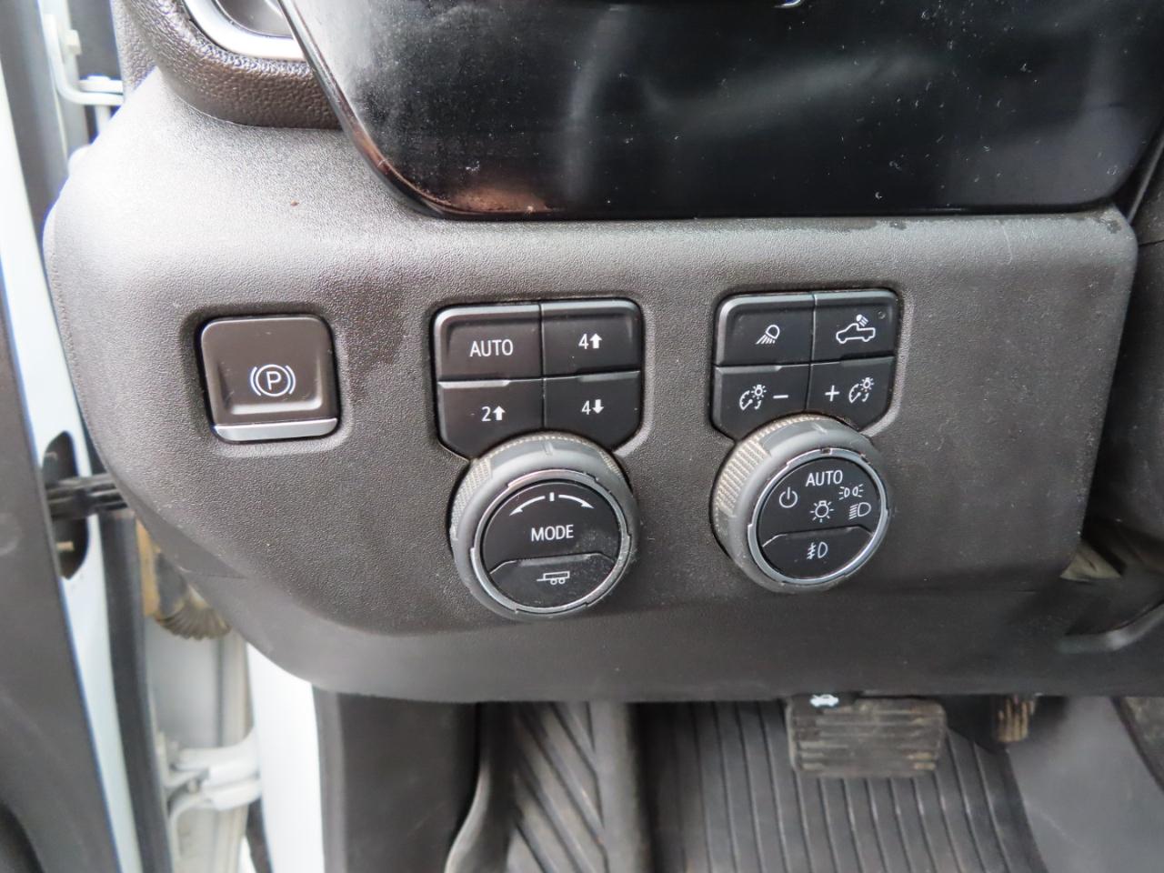 Chevrolet Silverado 2500HD 4WD Crew Cab 172" LT 2024