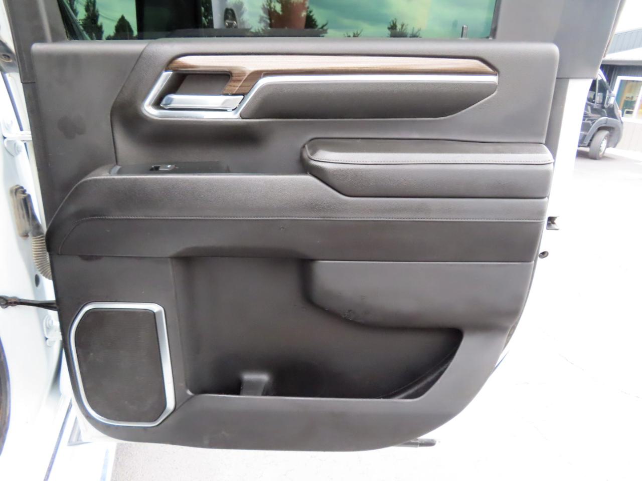 Chevrolet Silverado 2500HD 4WD Crew Cab 172" LT 2024